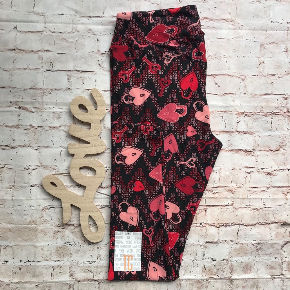 ❤️2 for $16❤️LuLaRoe Valentines Leggings Heart TC